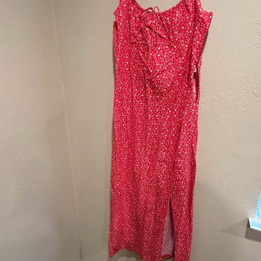 $12!!! Zara- Floral Red Midi Dress Size L